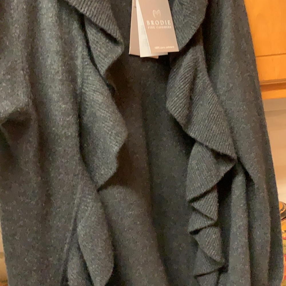 NWT Brodie Cashmere Ruffle cardigan - Picture 7 of 10